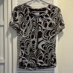 Graphic Brown and White Short Sleeve Blouse